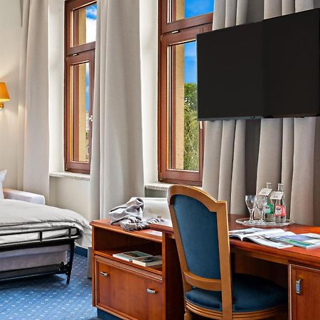 Hotel Bayerischer Hof Δρέσδη Εξωτερικό φωτογραφία