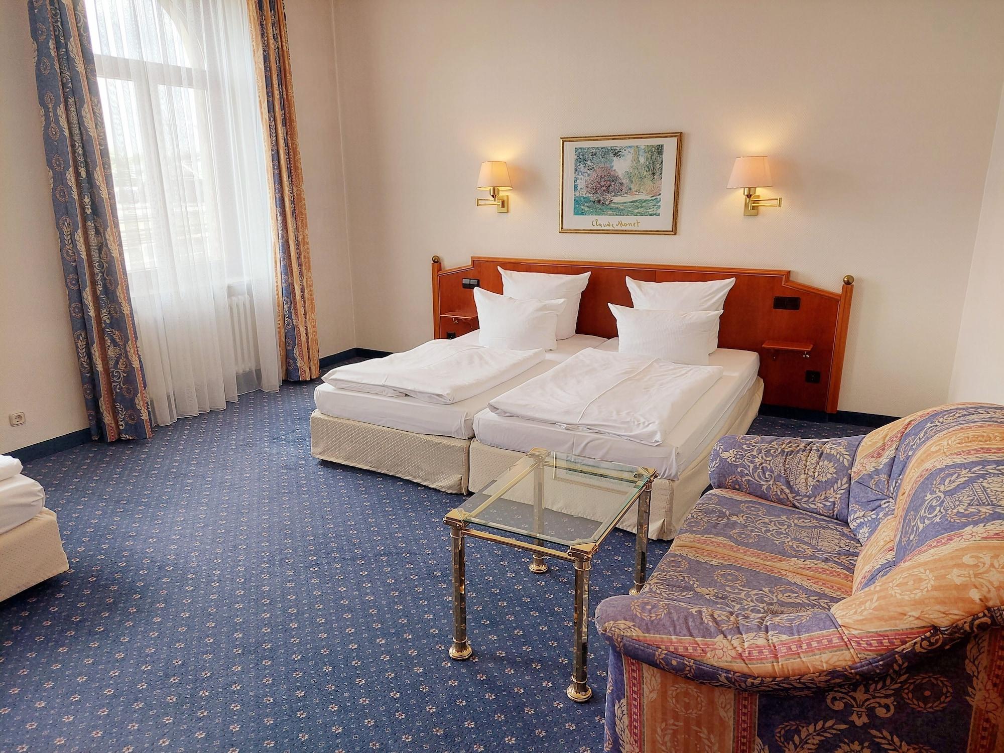 Hotel Bayerischer Hof Δρέσδη Εξωτερικό φωτογραφία
