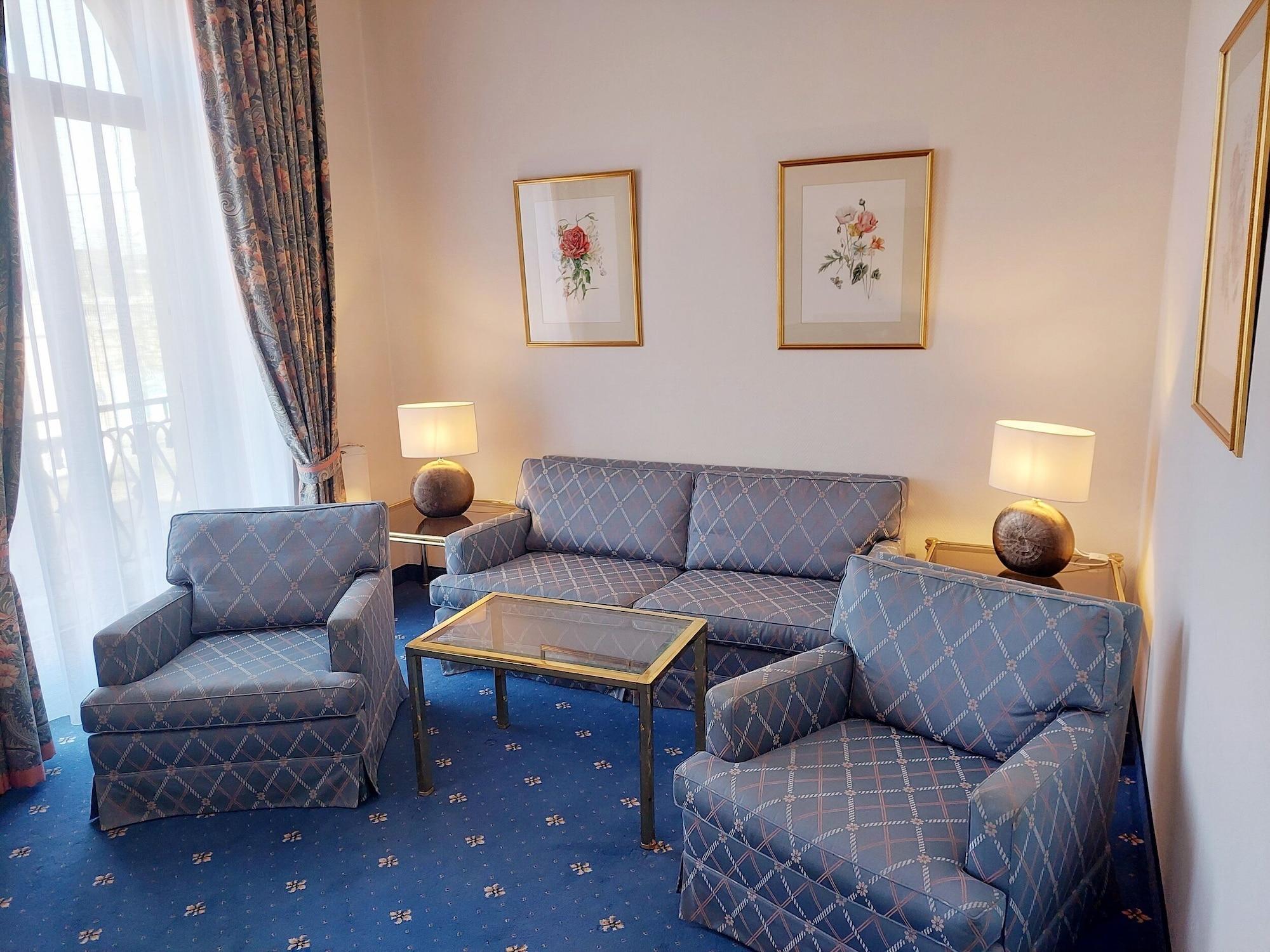 Hotel Bayerischer Hof Δρέσδη Εξωτερικό φωτογραφία