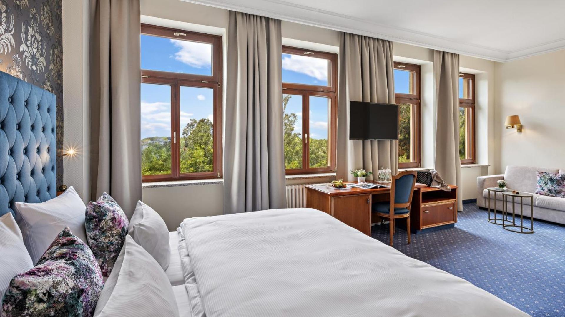 Hotel Bayerischer Hof Δρέσδη Εξωτερικό φωτογραφία