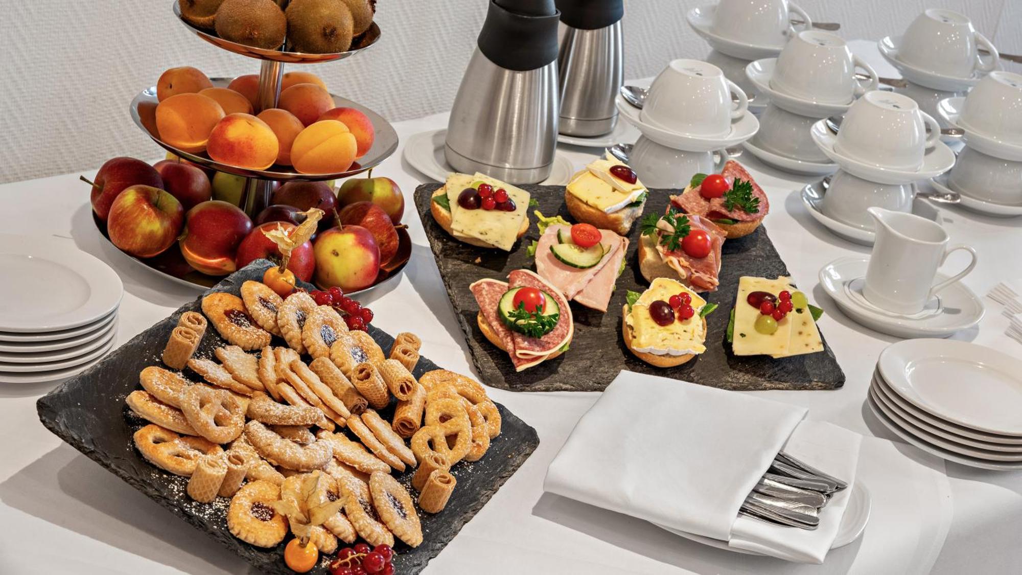 Hotel Bayerischer Hof Δρέσδη Εξωτερικό φωτογραφία